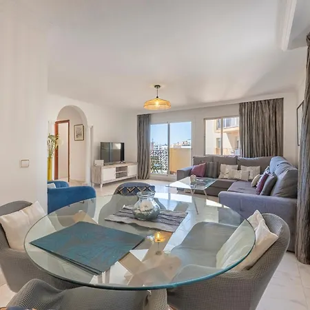 Apartment Dolmen Group- Ricardo Soriano Marbella