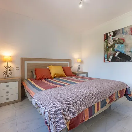 Dolmen Group- Ricardo Soriano Apartment