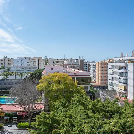 Dolmen Group- Ricardo Soriano Apartment